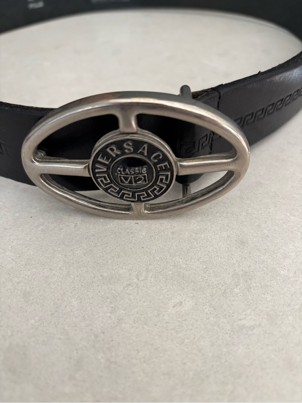 Authentic Vintage Versace V2 Greca Silver Plated Border Black Leather Size 32
